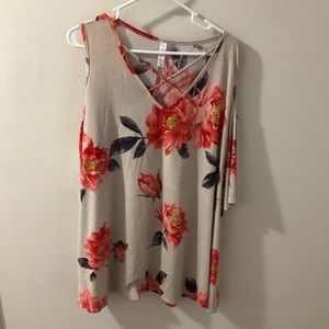 Cold shoulder flowy floral top